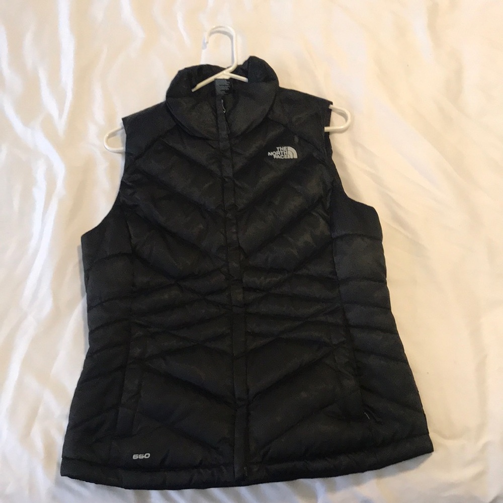 North face black puffy vest